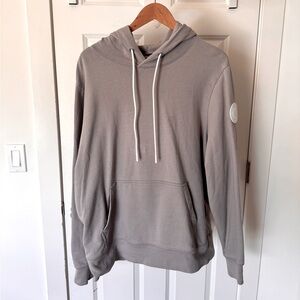 Huron hoody with white disc